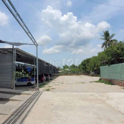 Cho thuê lô đất mặt tiền đường Hùng Vương, Quy Nhơn, Bình Định