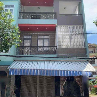 Nhà mặt tiền Xuân Thuỷ 70m2 ngang 7m