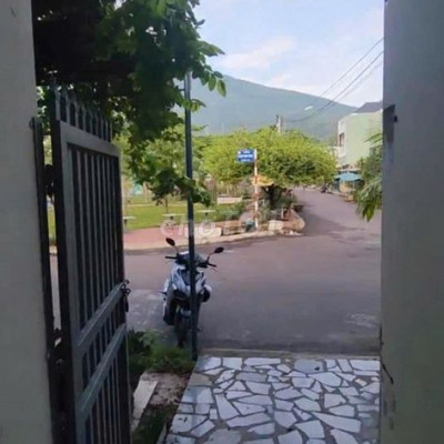 bán nhanh dãy trọ khu Bùi Thị Xuân giá chỉ 2,4 tỷ ( rẻ nhất )