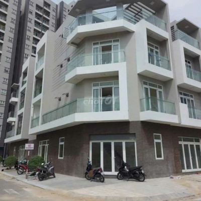 Cho thuê shophouse ngay chung cư Lamer, đường Tây Sơn
