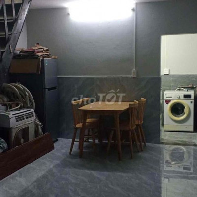 Cho thuê nhà nguyên căn full nội thất hẻm rộng Diên Hồng