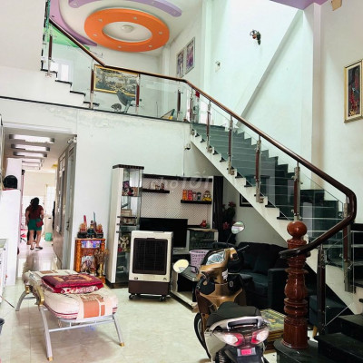 Nhà 2 tầng mặt tiền đường 3 tháng 2, ngay chợ Tam Quan, TX Hoài Nhơn