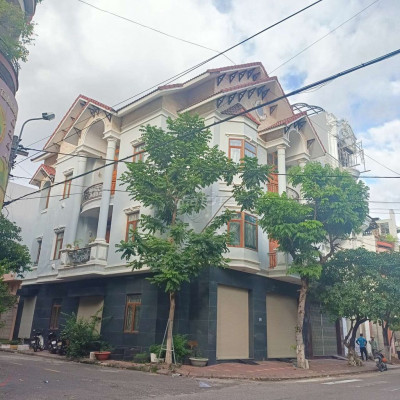 Cho thuê nhà mặt tiền đường Chu Văn An, Quy Nhơn, Bình Định