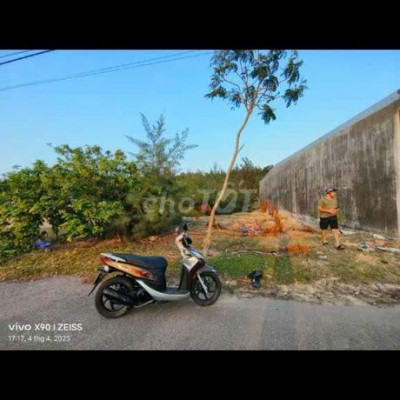 Bán 2 lô đất mặt tiền