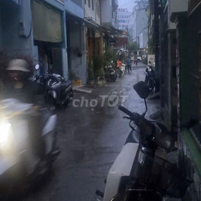 Chính chủ cho thuê nhà cấp 4 72m2.