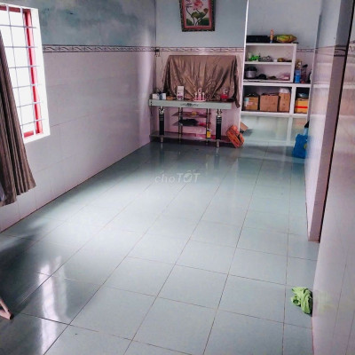 Xách vali vào ở ngay, nhà cấp 4 kiên cố, 6 x 19m, hẻm xe hơi đỗ cửa