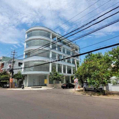 Toà nhà 1000m2 sử dụng trung tâm Quy Nhơn