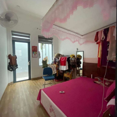 Bán nhà 3 tầng mặt tiền đường lý thường kiệt