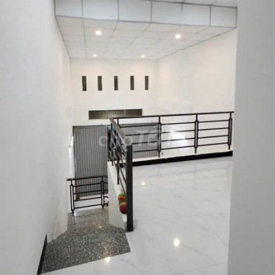 Bán nhà 2 tầng hẻm rộng cạn Hàn Mặc Tử gần biển giá1 tỉ 950 triệu