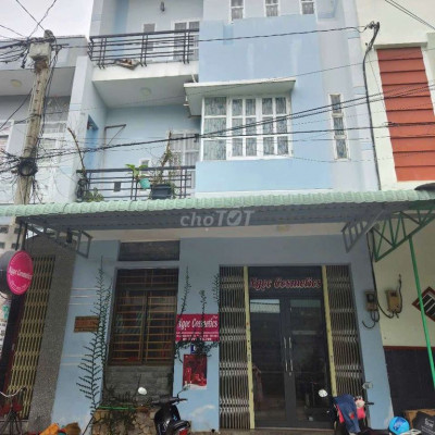 Cần cho thuê nhà ở hoặc mặt bằng buôn bán.