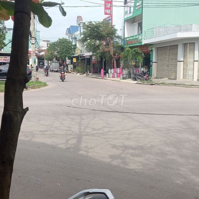 Cho thuê MBKD  nhà 2 Mặt tiền đối diện chợ Dinh