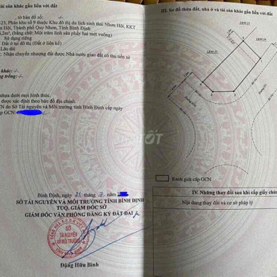 Bán lô góc, ngã 4, đối diện công viên