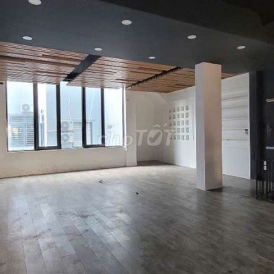 Cho thuê nhà mặt tiền đường Lê Lợi, phường Trần Hưng Đạo, Quy Nhơn