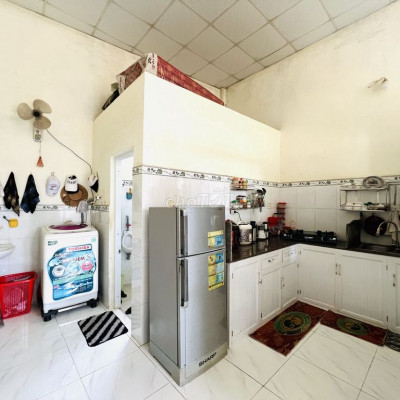 Nhà mặt tiền Phan Trọng Tuệ vào ở ngay, 135m2, 2 phòng ngủ, nhỉnh 1 tỷ