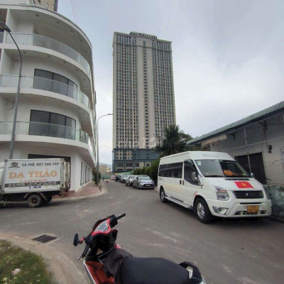 Nhà Ôm Góc 3 Mặt Tiền P. Hải Cảng Quy Nhơn , 42,5m2 , 2 Tầng ,