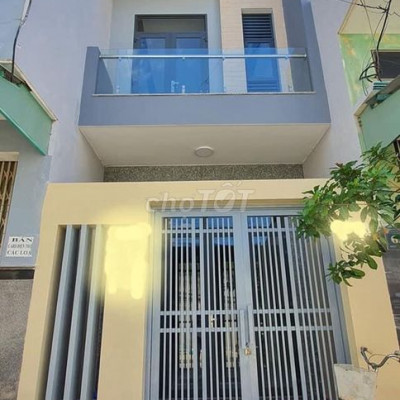 Cần cho thuê or bán nhà 60m2,3PN,3WC, Mặt tiền Nguyễn Hiền,Tp Quy Nhơn