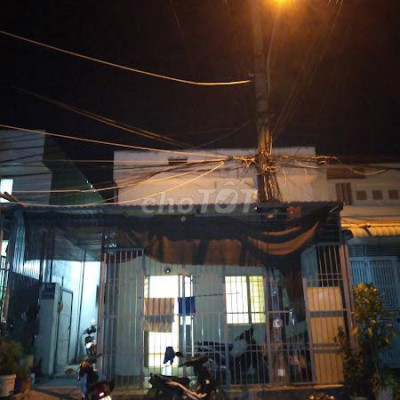 Ahihi, Chào mừng Tết Thống Nhất. Cho thuê phòng gần chợ Thành Thái