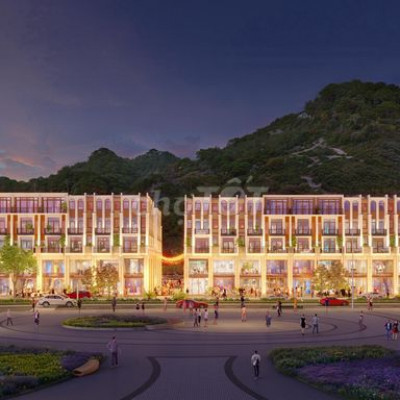 CƠ HỘI SỞ HỮU NHÀ PHỐ 4,5 TẦNG CỬA NGÕ KINH TẾ QUY NHƠN GIÁ CỰC RẺ