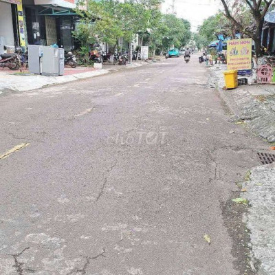 BÁN ĐẤT MẶT TIỀN TỐ HỮU _
Diện tích 72m² ngang 5m