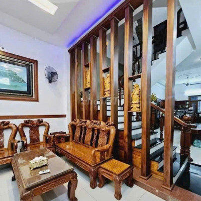 Bán nhà 3 tầng mặt tiền Trần Cao Vân chỉ cách biển 200m giá 16 tỉ