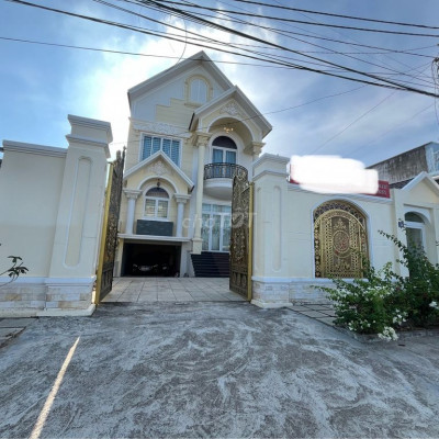 Bán nhà gần biển thoáng mát