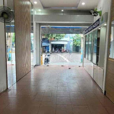 Nhà mặt tiền Lê Hồng Phong 4*20m 3 tầng