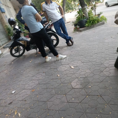 Cho thuê nhà mặt tiền đường Lê Thanh Nghị 1 trệt 3 lầu (320m2)