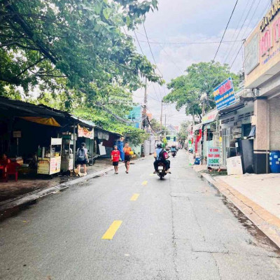 CHO THUÊ NHÀ 3 TẦNG MẶT TIỀN TRUNG TÂM TP. QUY NHƠN