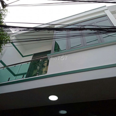 Nhà hẻm Nguyễn Thái Học nội thất cơ bản gần chợ khu 6