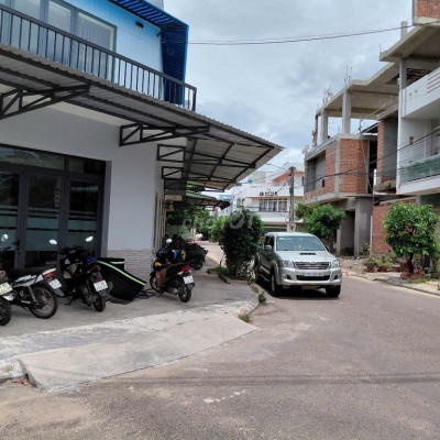 Bán đất đường số 10 gần cầu Huỳnh Tấn Phát