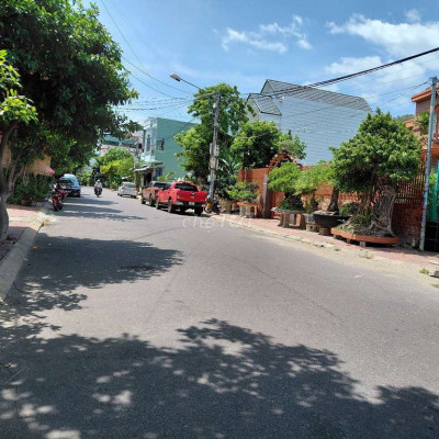 Nhà hẻm cạn Lê Đại Hành giá 2.25 tỷ