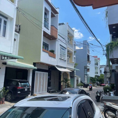 Nhà mới xây nội thất cao cấp ngay Huỳnh Tấn Phát- Lê Thanh Nghị