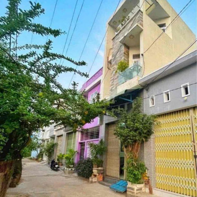 Nhà ở 3 tầng 40m2 đường nội bộ Huỳnh Văn Thống, Chợ Dinh đường ô tô