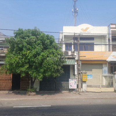 Nhà đất Mặt Tiền dt 200m2, Đ.Lạc Long Quân. P.Trần Quang Diệu,Qui Nhơn