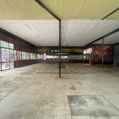 Cho thuê lô góc 250m2 khu Nguyễn Thị Định