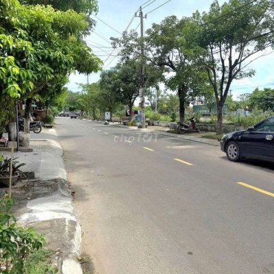 Bán đất mặt tiền đường khu đèo son