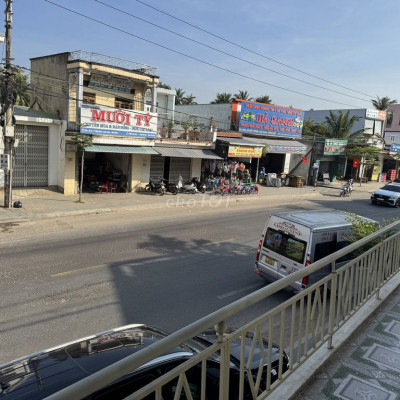 Bán nhà mặt tiền đường Quang Trung(quốc lộ 1A) ngang 7m, gần chợ