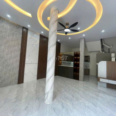 Bán nhà 3 tầng mặt tiền đường phường Quy Nhơn Nam