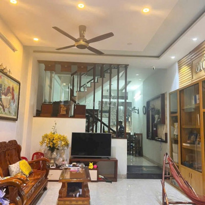 Bán nhà 3 tầng mặt tiền Phường Quy Nhơn Nam giá 5,4 tỉ,