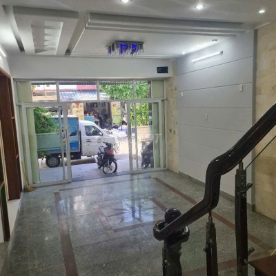 Bán nhà 3 tầng mặt tiền Lưu Hữu Phước gần phố đi bộ Lê Đức Thọ 6,7 tỉ