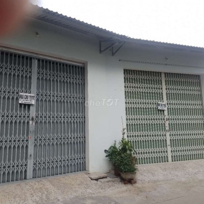 Cho thuê 2 căn nhà liền kề , đường hùng vương