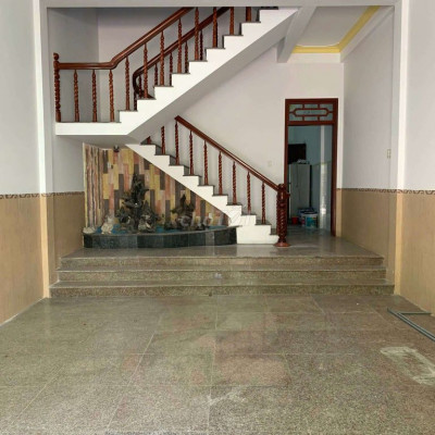 Cho thuê nhà mặt tiền đường Trần Khánh Dư, phường Nguyễn Văn Cừ