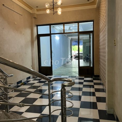 Chính chủ cần bán nhà mặt tiền đường Nguyễn Thái Học