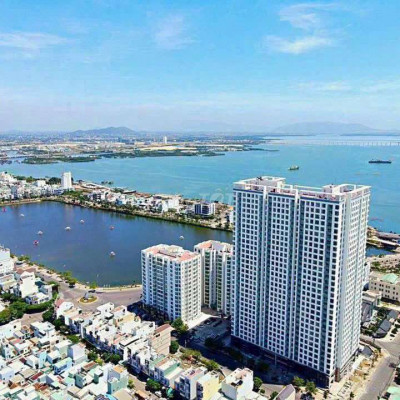 Bán căn 3PN, tặng full nội thất. Mua ở, đầu tư. Lh: ***