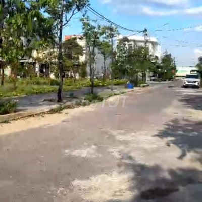 Bán nhà Cấp 4 đối diện công viên khu vực 6 gần Chợ Dinh giá  2 tỉ 250