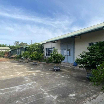 Xưởng, Kho bãi có mái che rộng 1Hecta