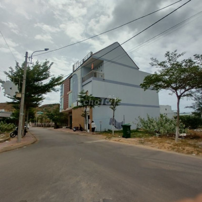 Bán gấp đất Eo Gió