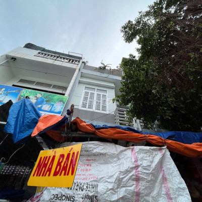 Cần bán GẤP nhà mặt tiền 88m2, 2 lầu, bên hông chợ Đầm, tp quy nhơn