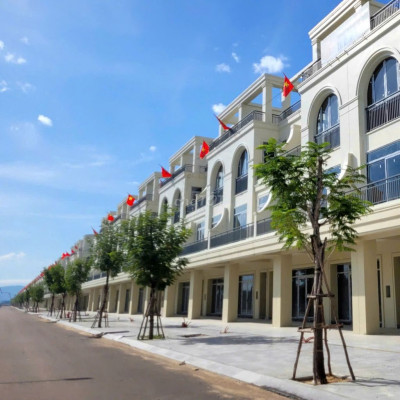 💥 Sông kề, biển cận, mặt tiền quốc lộ - Quy Nhơn Iconic