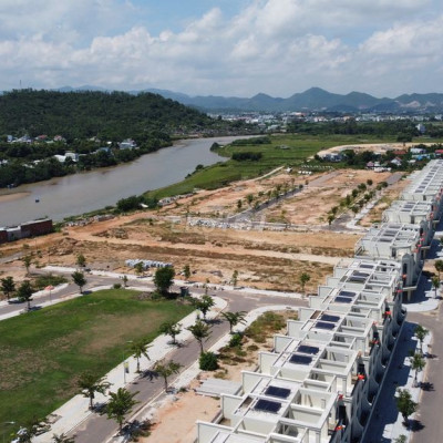 Cần bán đất nền có sổ, mặt tiền quốc lộ